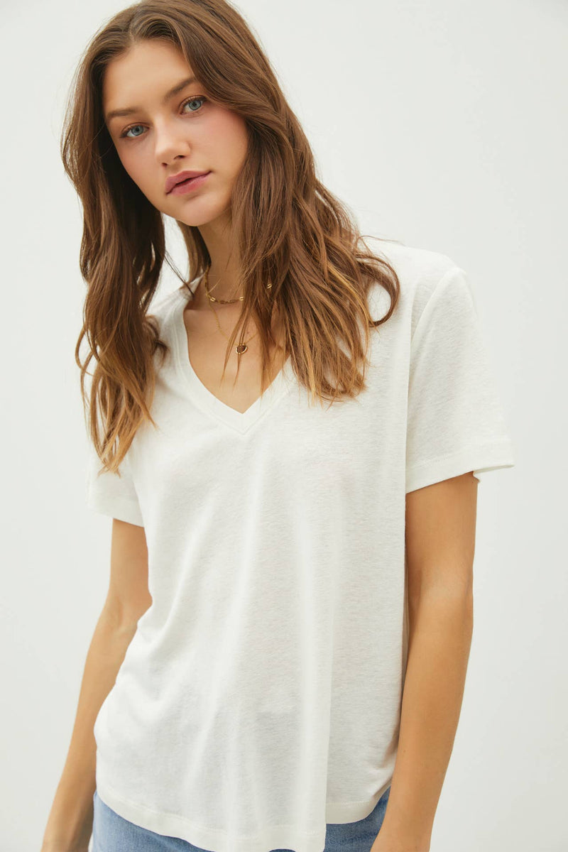 Be Cool - BASIC V-NECK SHORT SLEEVE T-SHIRT:  / Off White